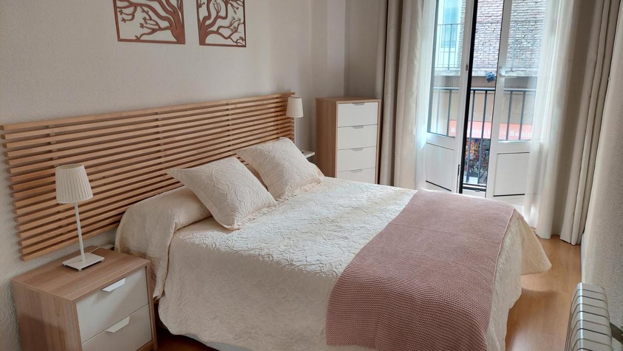 Ibarrenea Apartamento Appartement Pamplona Buitenkant foto